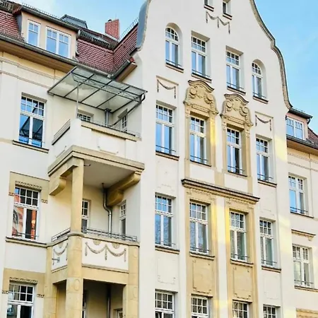 Feine Apartments In Der Suedstadt Von Erfurt Mit Kostenlosen Stellplatz & Flasche Wein Zur Begruessung Exterior photo