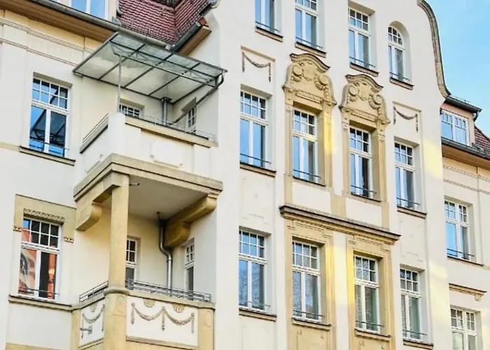 Feine Apartments In Der Suedstadt Von Erfurt Mit Kostenlosen Stellplatz & Flasche Wein Zur Begruessung