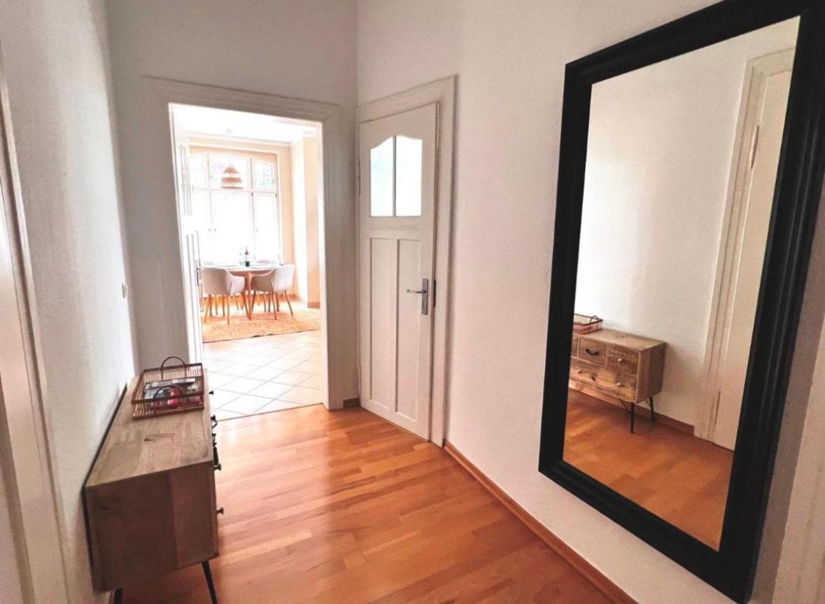 Apartment Feine In Der Suedstadt Von Mit Kostenlosen Stellplatz & Flasche Wein Zur Begruessung *
