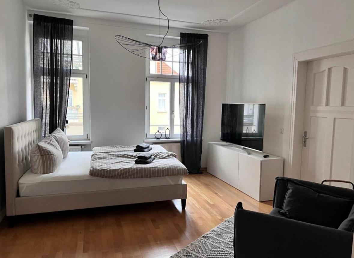 Feine In Der Suedstadt Von Mit Kostenlosen Stellplatz & Flasche Wein Zur Begruessung Apartment Erfurt