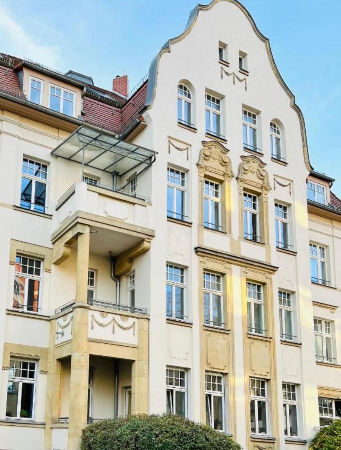 Feine In Der Suedstadt Von Mit Kostenlosen Stellplatz & Flasche Wein Zur Begruessung Erfurt